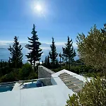 Villa Blue Breeze Nikiana